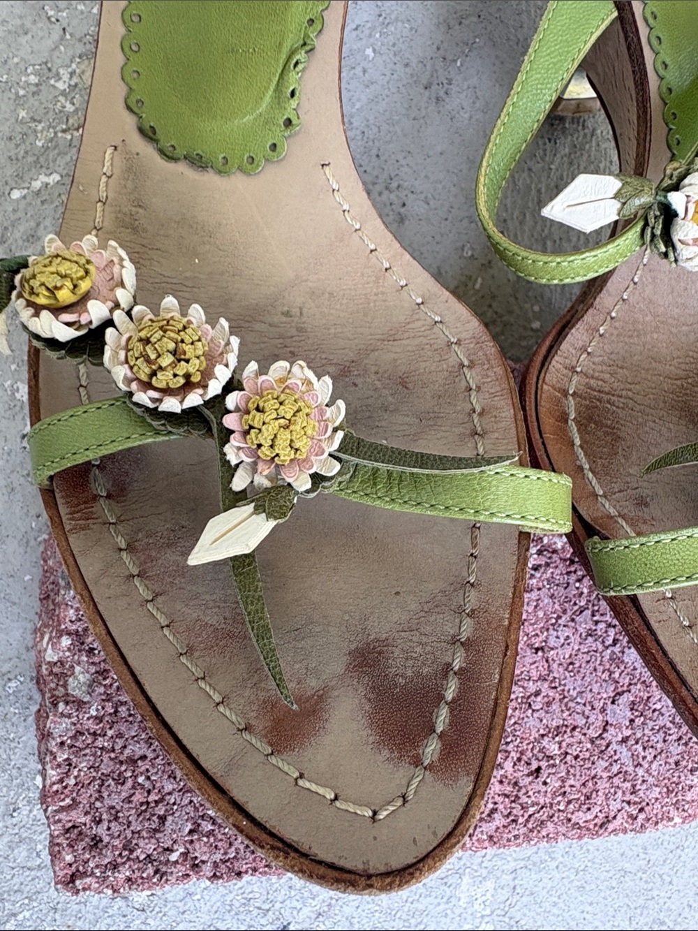Prada Daisy leather kitten heels - Picture 5 of 14